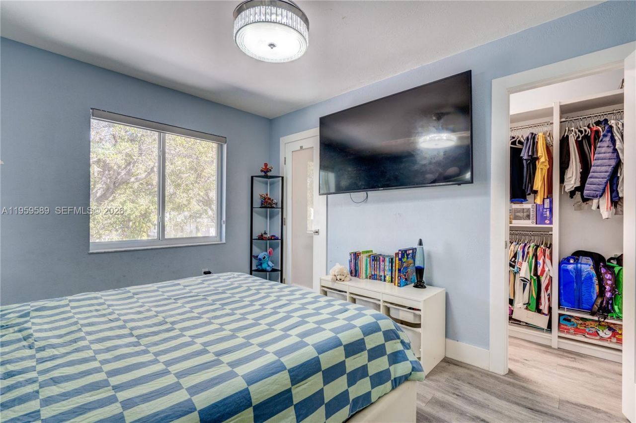 7330 SW 165th St, Palmetto Bay, FL 33157 Photo