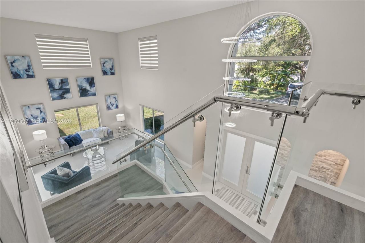 7330 SW 165th St, Palmetto Bay, FL 33157 Photo