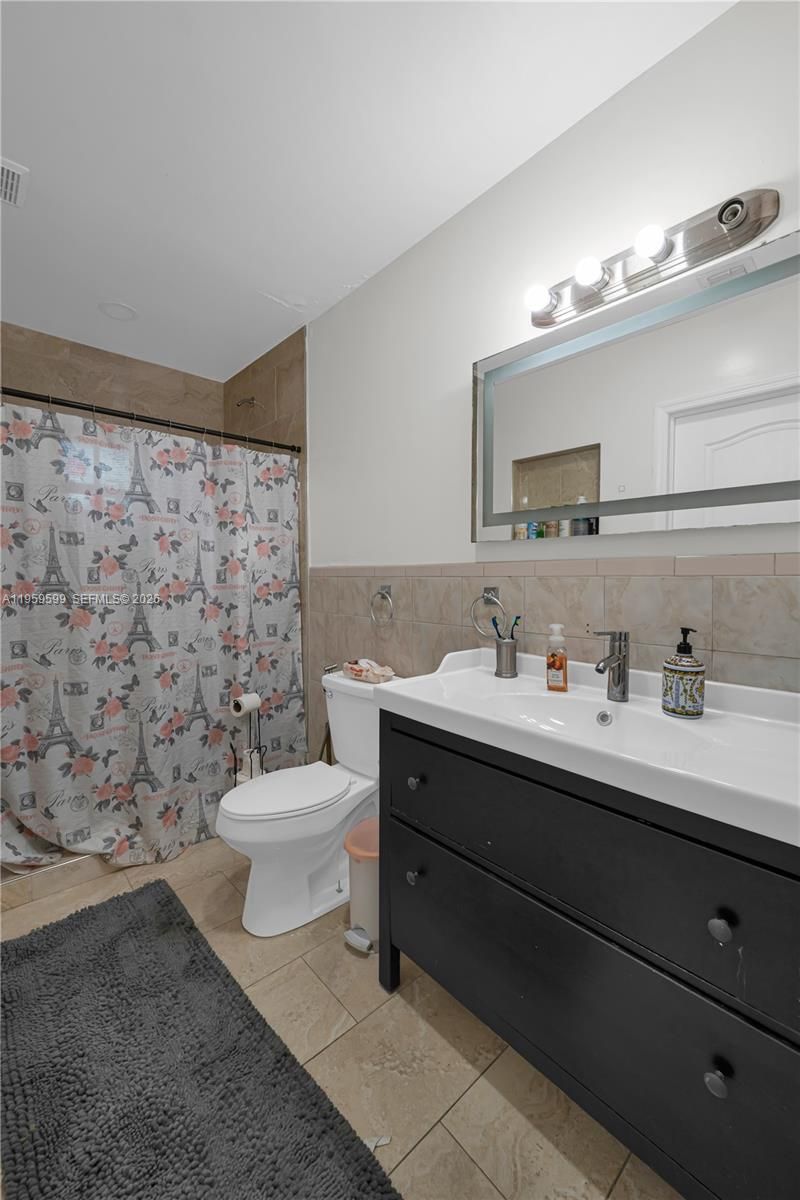 11021 SW 4th St , Sweetwater, FL 33174 Photo