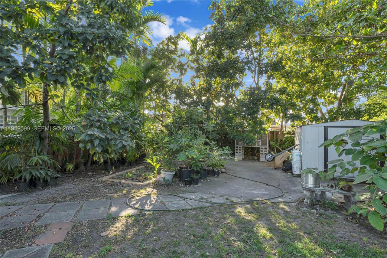 11021 SW 4th St , Sweetwater, FL 33174 Photo