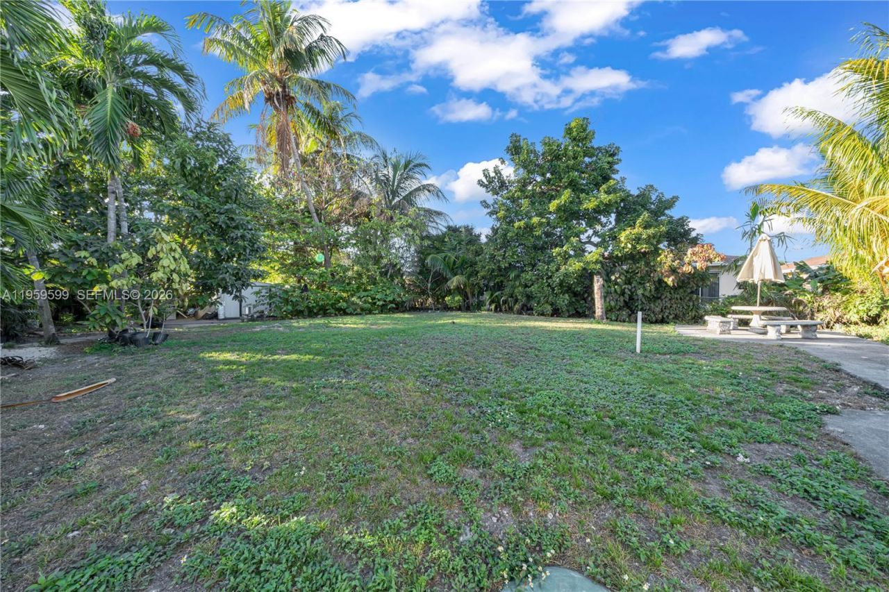 11021 SW 4th St , Sweetwater, FL 33174 Photo