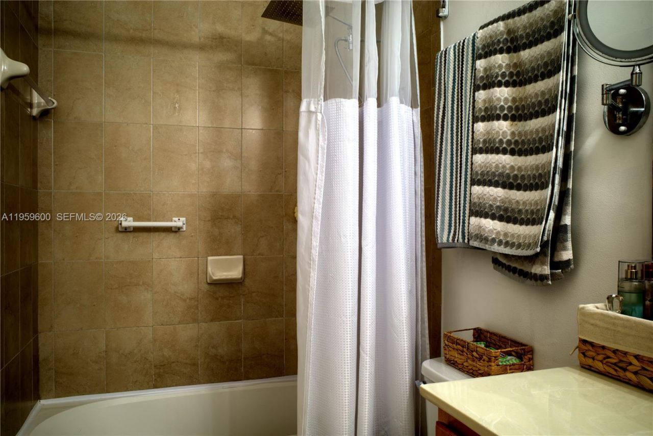 8915 W 35th Ave, Hialeah, FL 33018 Photo