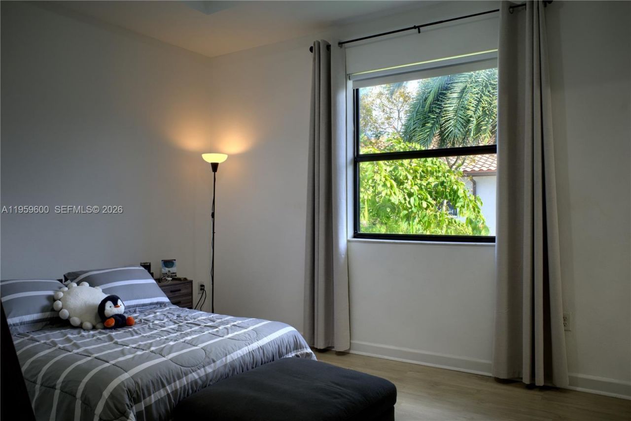 8915 W 35th Ave, Hialeah, FL 33018 Photo