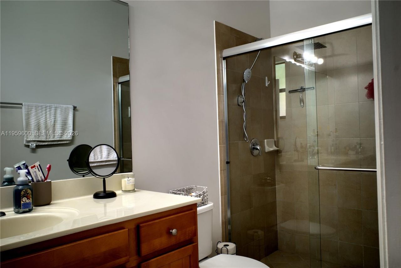 8915 W 35th Ave, Hialeah, FL 33018 Photo