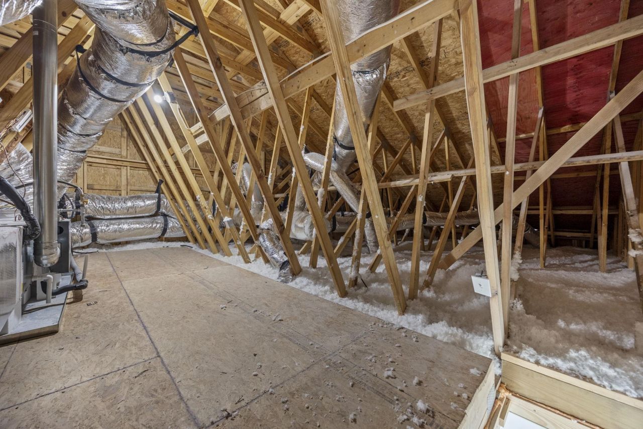 976 Farrow Pkwy. Photo 33