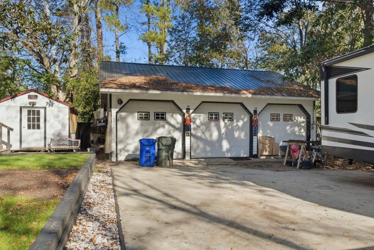 1006 10th Ave. Photo 6