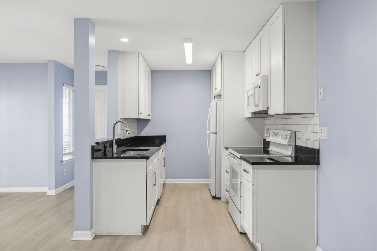 2226 Clearwater Dr. Photo 11