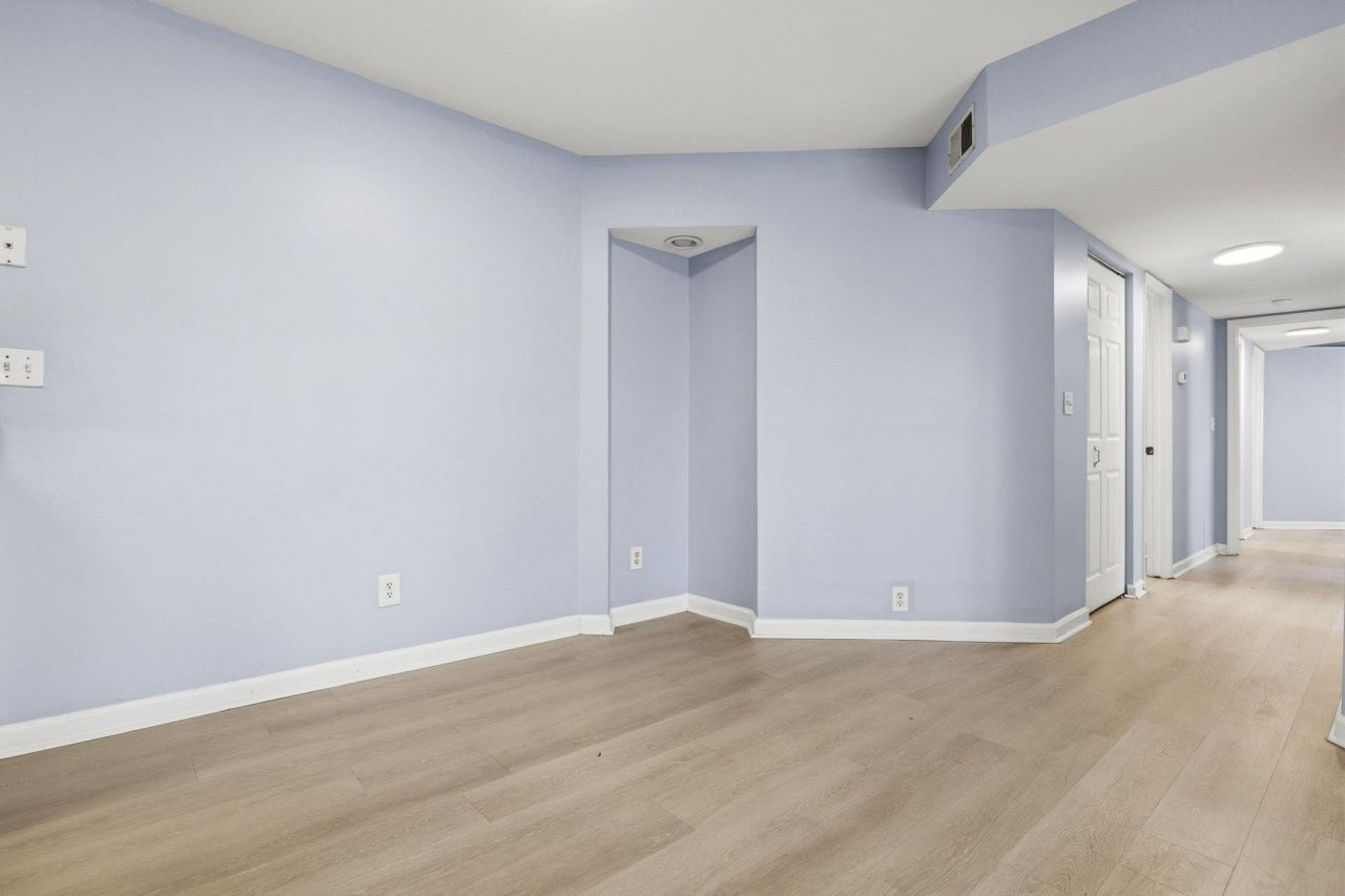 2226 Clearwater Dr. Photo 6