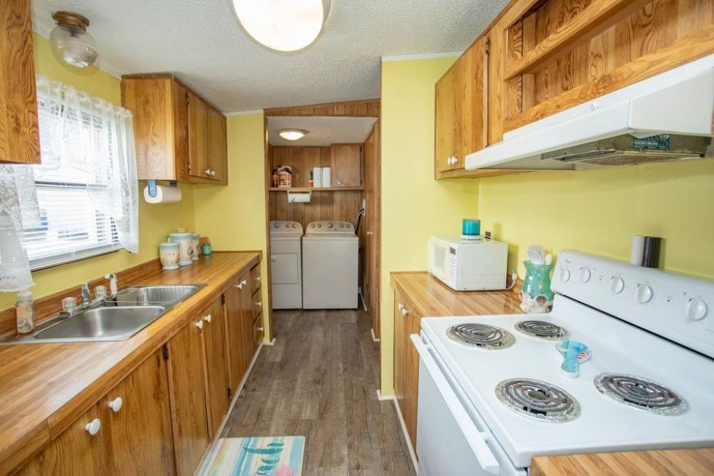 1567 Park Ln. Photo 12