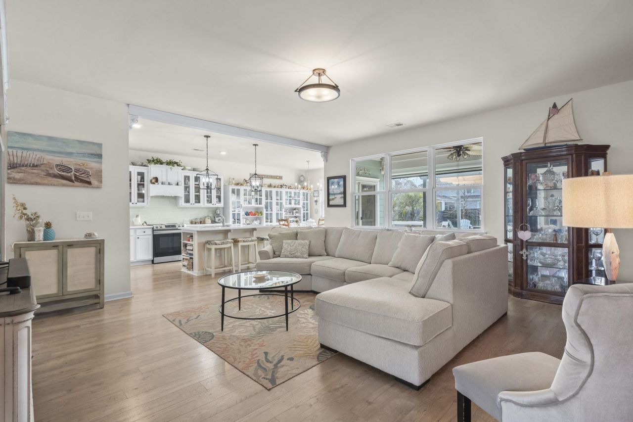 369 Castaway Key Dr. Photo 23