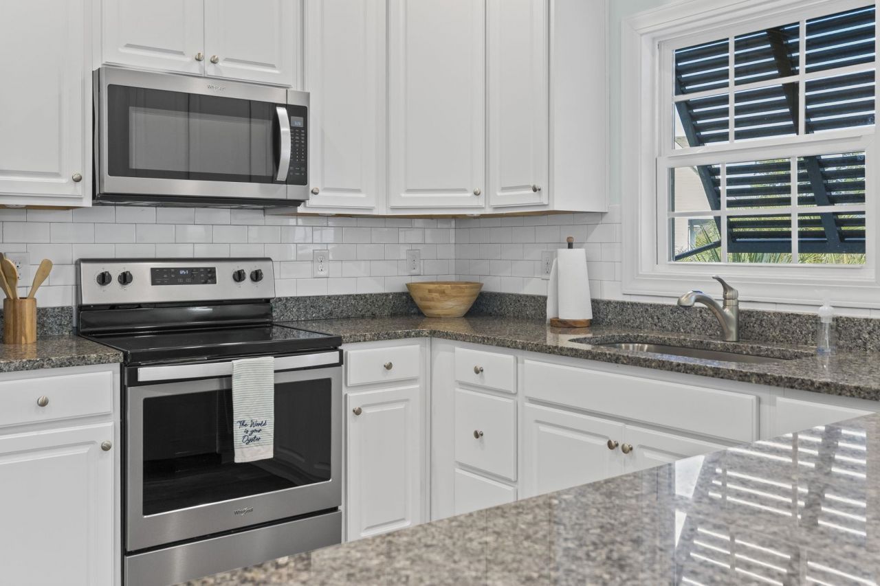 932 Leah Jayne Ln. Photo 8