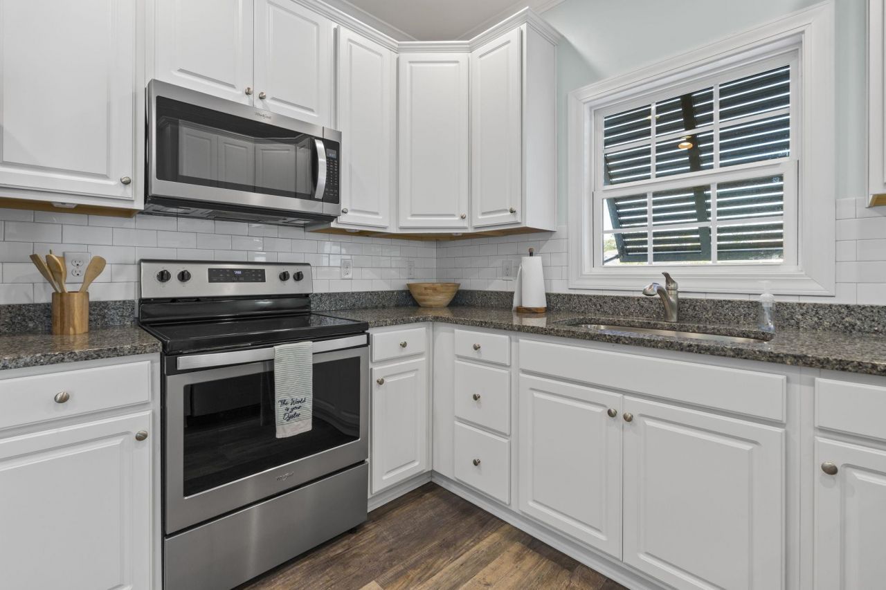 932 Leah Jayne Ln. Photo 9