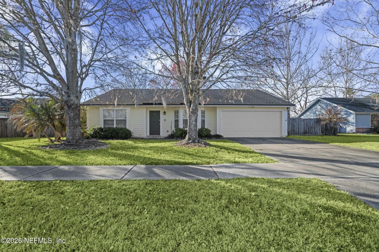 1985 Apopka Drive, Middleburg, FL 32068 Main Photo