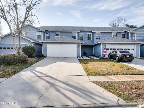 4052 LAURELWOOD Drive, Jacksonville, FL 32257