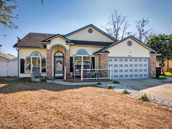 7653 CHELMSFORD Drive, Jacksonville, FL 32244