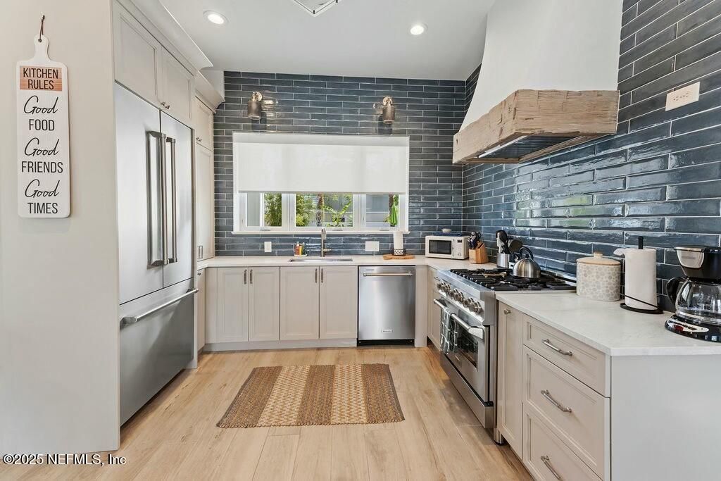 427 N 6th Street, Jacksonville Beach, FL 32250 Photo