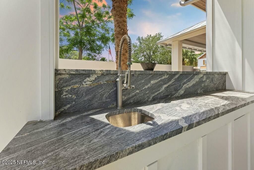 427 N 6th Street, Jacksonville Beach, FL 32250 Photo