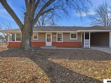 3324 Gott Circle, Lincoln, NE 68524