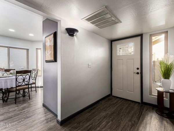 1384 N CARRIAGE Lane, Chandler, AZ 85224