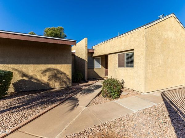 917 S HACIENDA Drive, Tempe, AZ 85281