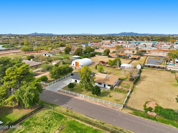 2858 E REDFIELD Road, Gilbert, AZ 85234