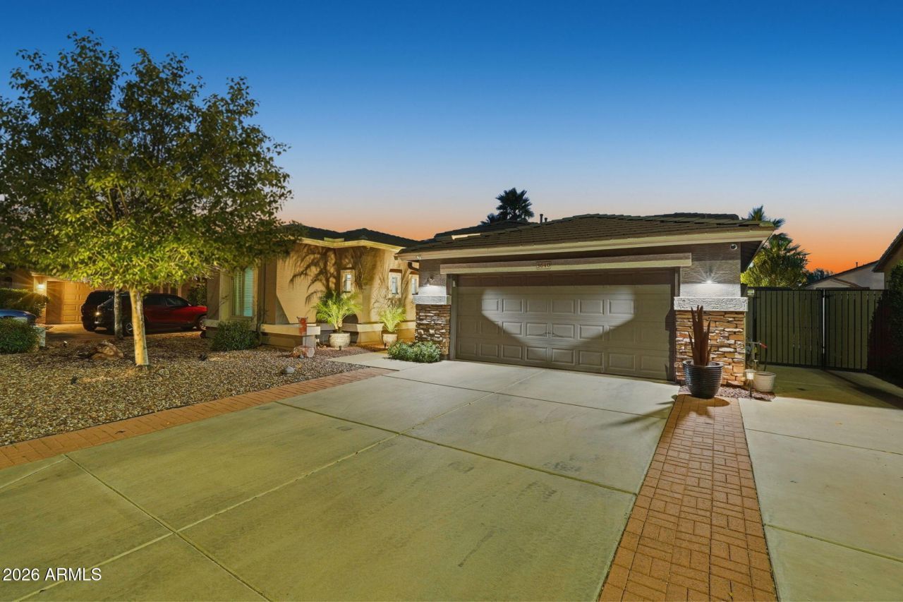 3640 S Tower Avenue, Chandler, AZ 85286 Main Photo