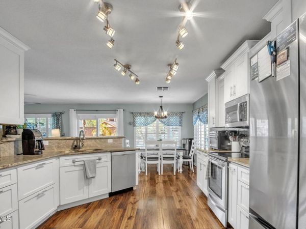 2302 E PARAISO Drive, Phoenix, AZ 85024
