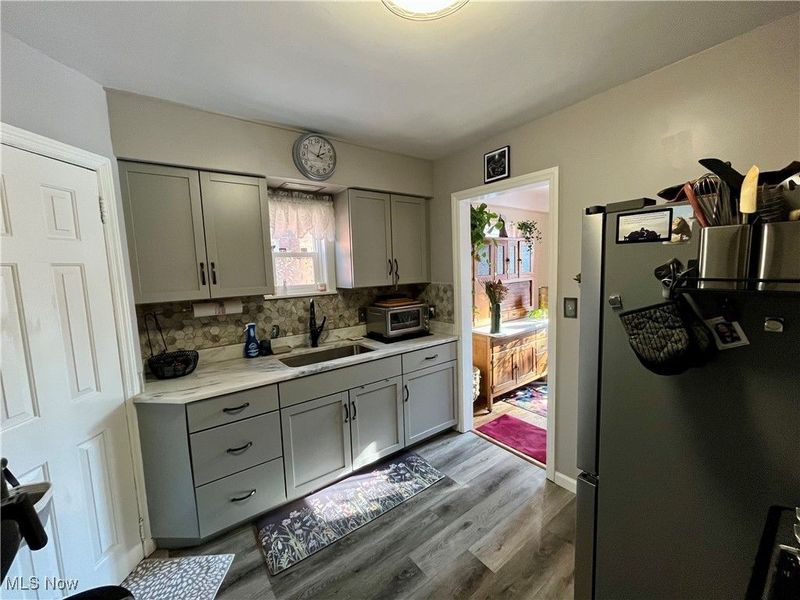 20654 Belvidere Avenue, Fairview Park, OH 44126 Photo 14