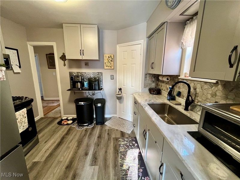 20654 Belvidere Avenue, Fairview Park, OH 44126 Photo 15