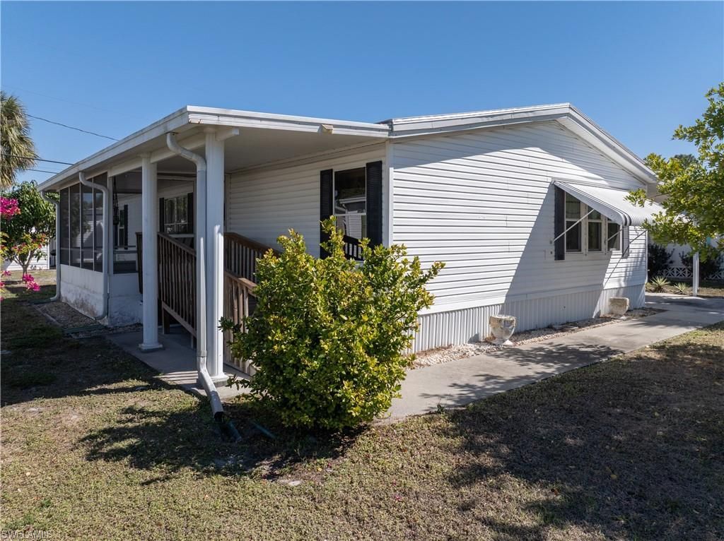 205 Carriage Ln, North Fort Myers, FL 33917 Photo