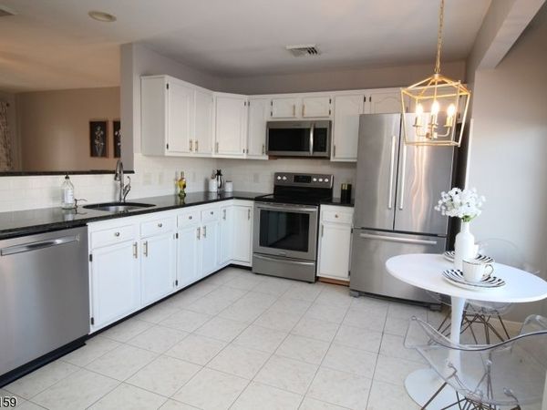 603 Clark Rd, Lebanon, NJ 08833