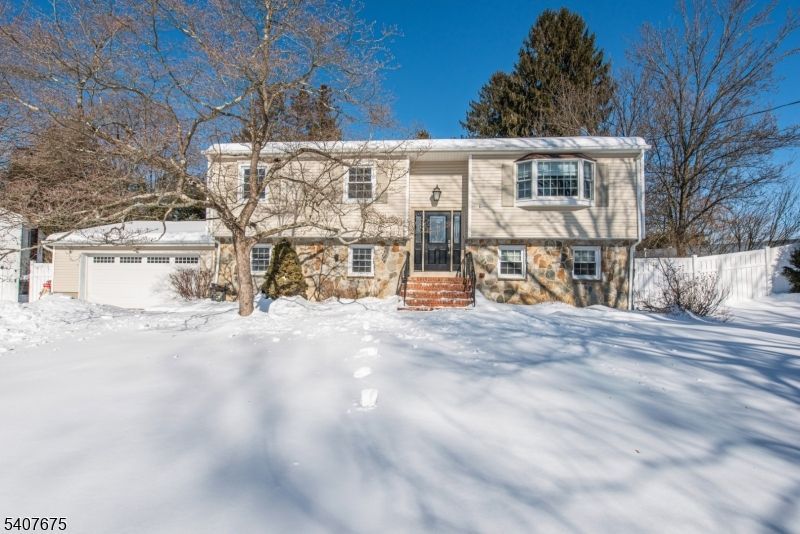 9 Hillside Rd, Mansfield, NJ 07840 Main Photo