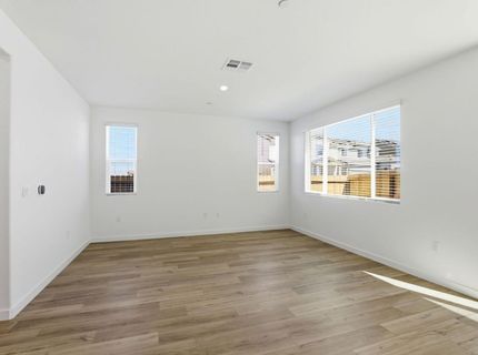 1203 Leonhardt Loop, Lincoln, CA 95648 Photo