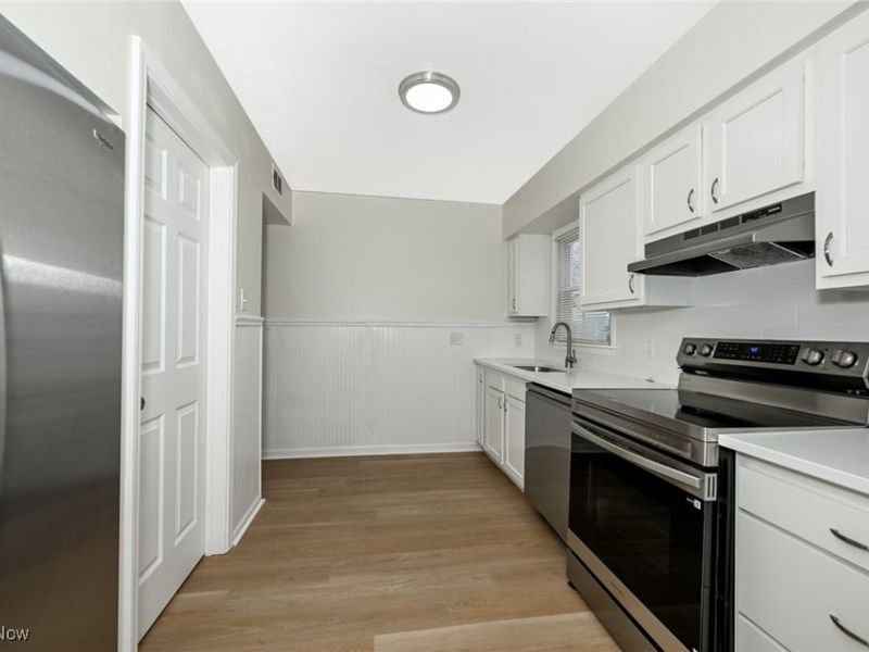 2155 Bailey Road, Cuyahoga Falls, OH 44221 Photo 13