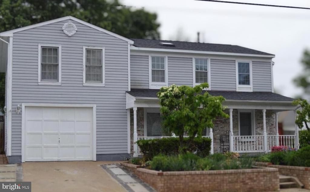 145 Manassas Drive, Manassas Park, VA 20111 Main Photo