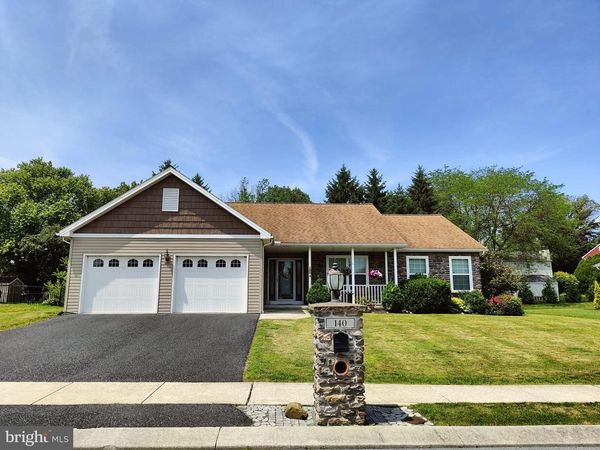 140 KOCH LANE, HARRISBURG, PA 17112