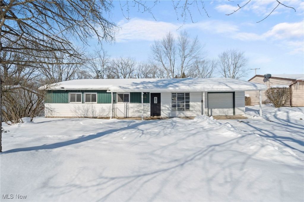 6186 Eldridge Boulevard, Bedford Heights, OH 44146 Main Photo