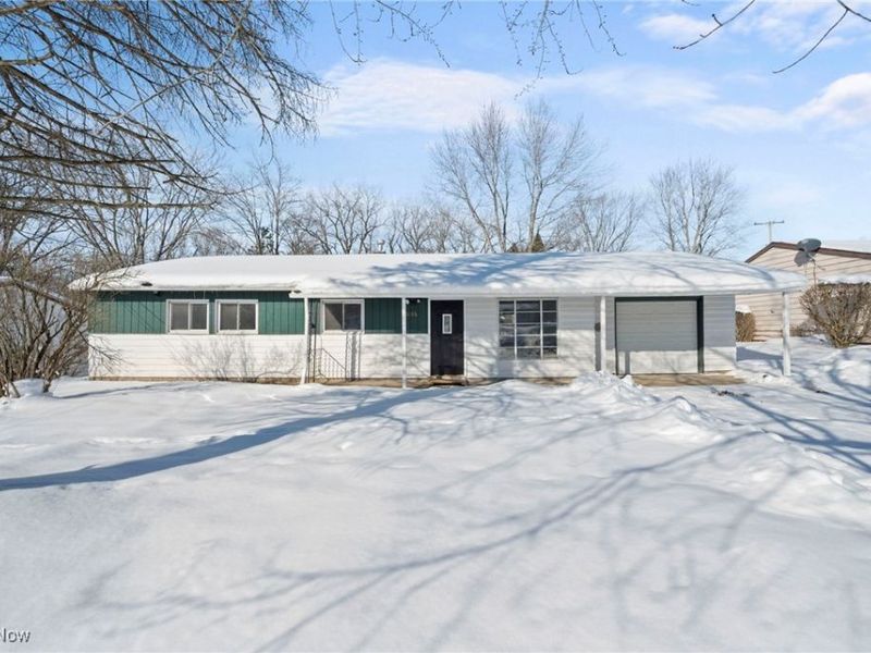 6186 Eldridge Boulevard, Bedford Heights, OH 44146 Photo 1