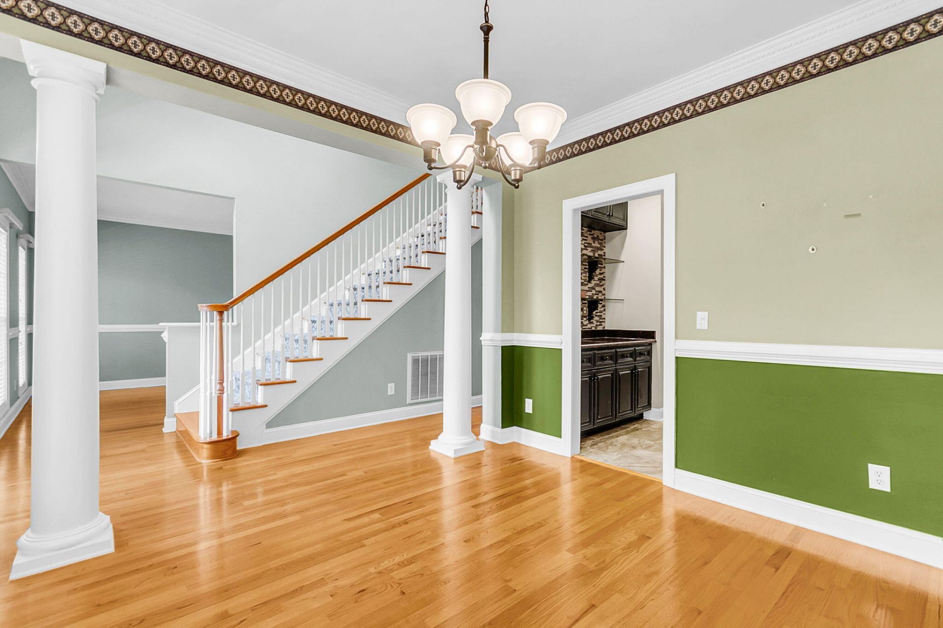 4403 Wild Thicket Lane Photo 11