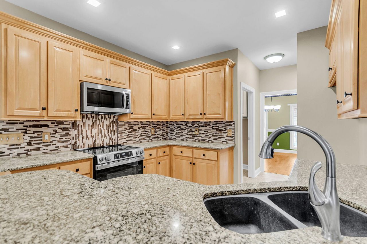 4403 Wild Thicket Lane Photo 16