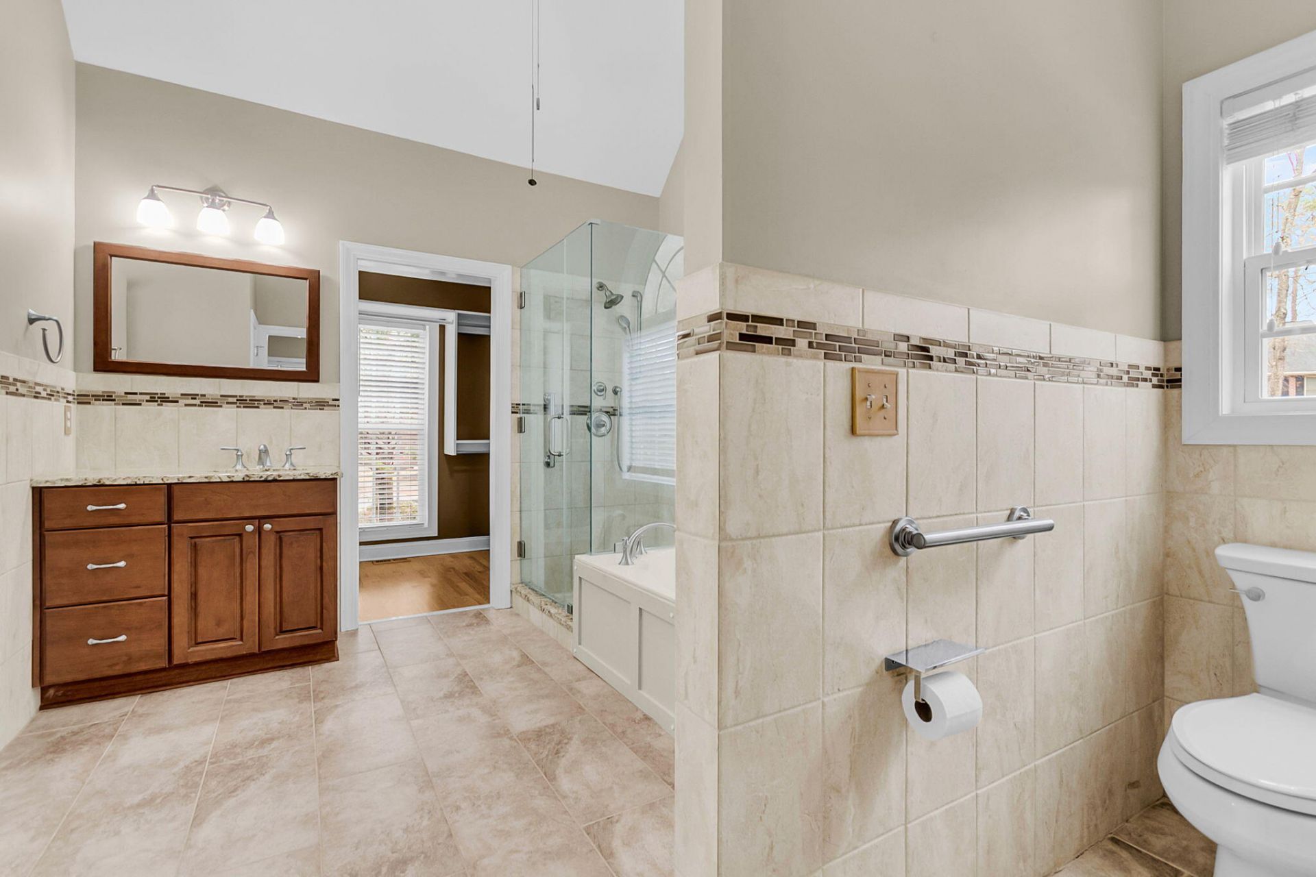 4403 Wild Thicket Lane Photo 31