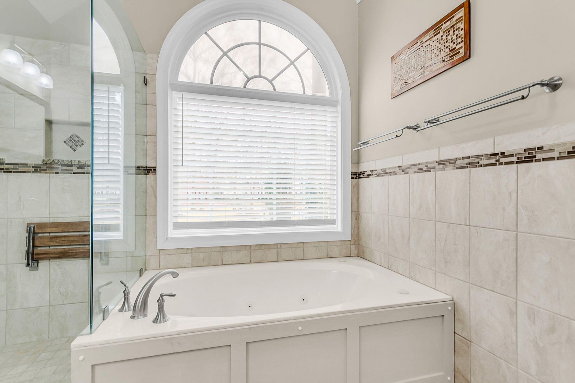 4403 Wild Thicket Lane Photo 33