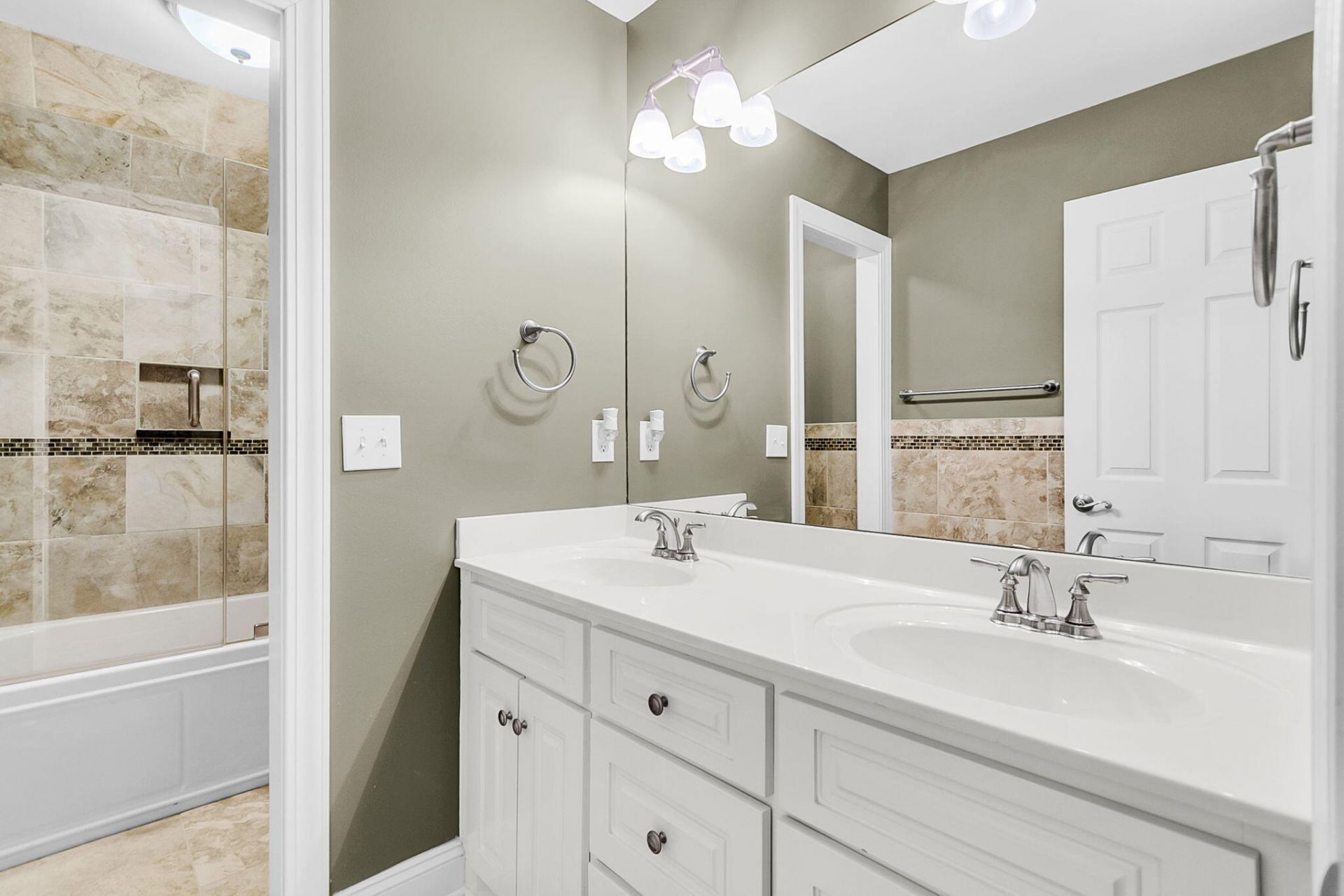 4403 Wild Thicket Lane Photo 43