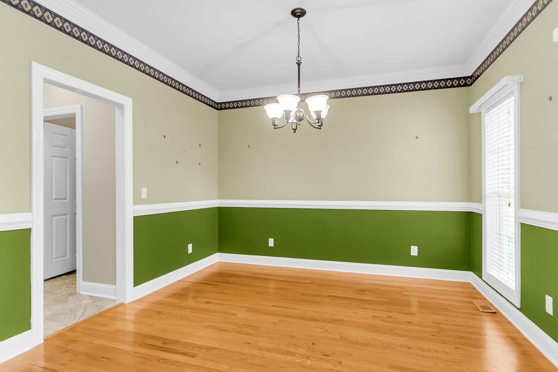 4403 Wild Thicket Lane Photo 9