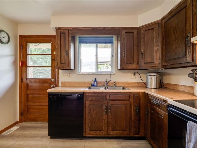 1629 Beaver Creek Lane, Kettering, OH 45429 Photo 13