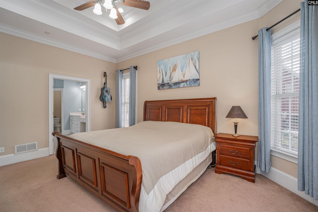 301 Steeple Crest N Photo 17