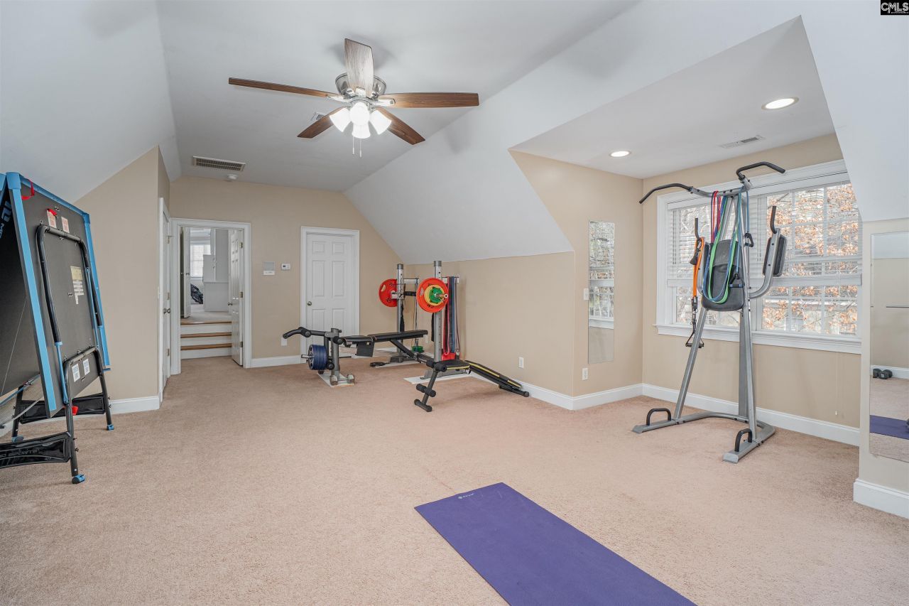 301 Steeple Crest N Photo 32