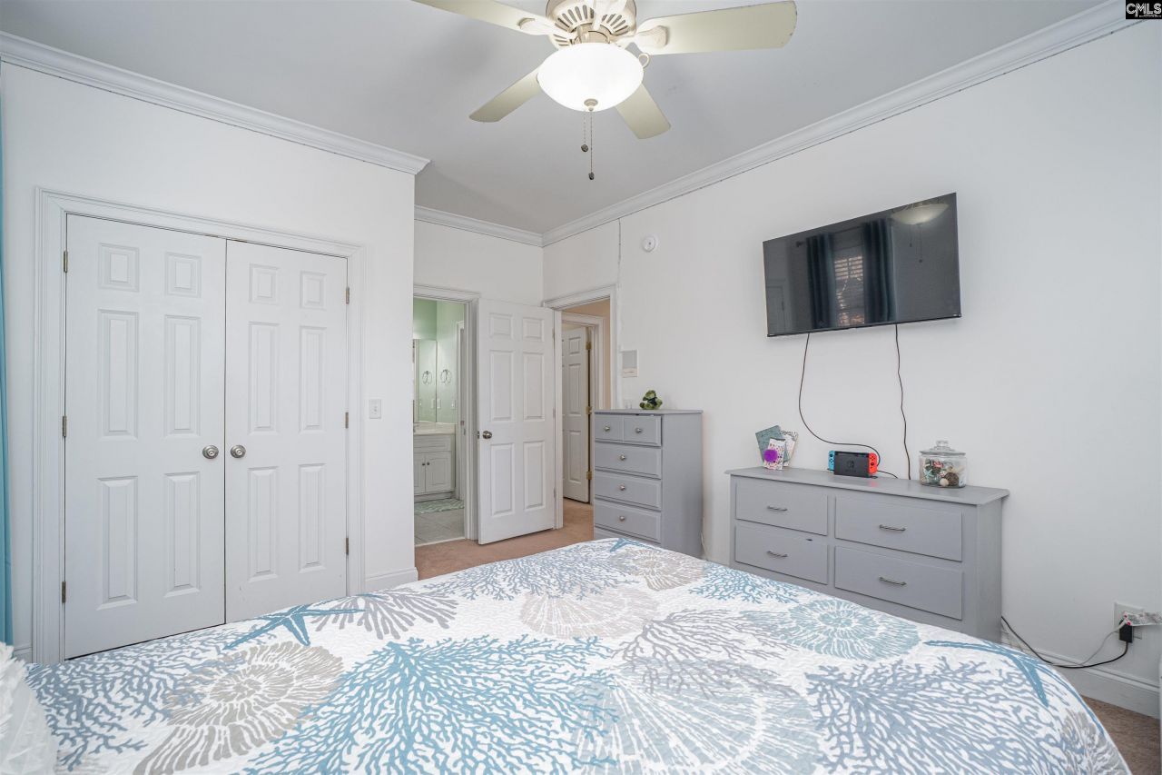 301 Steeple Crest N Photo 37