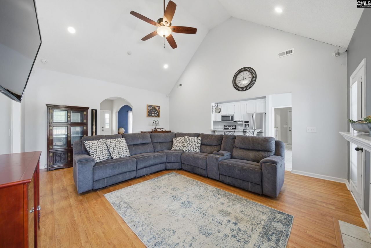 2535 Citrus Drive Photo 6