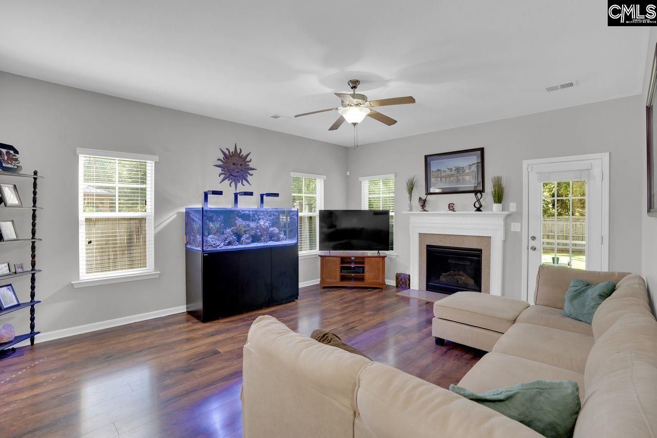 445 Crawley Lane Photo 12